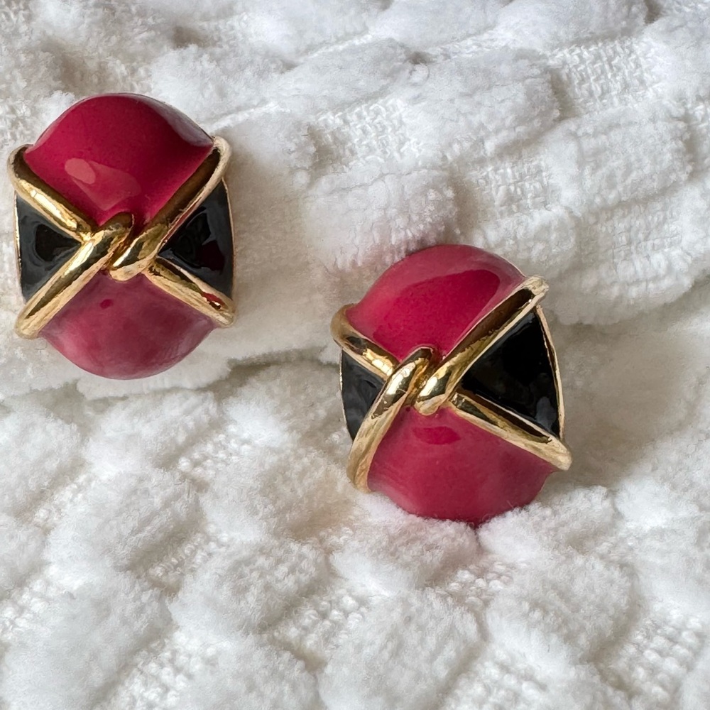 Vintage Enamel Earrings Gold Tone X‎